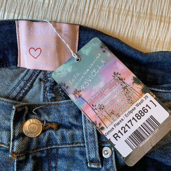 Revice Jean NWTSz 29 Venus Flares Eclipse Wash STAR BUTT High Waist Roller Skate - Picture 7 of 8